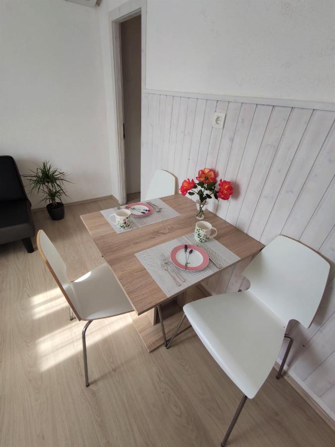 Apartman Josip Garica Exterior photo