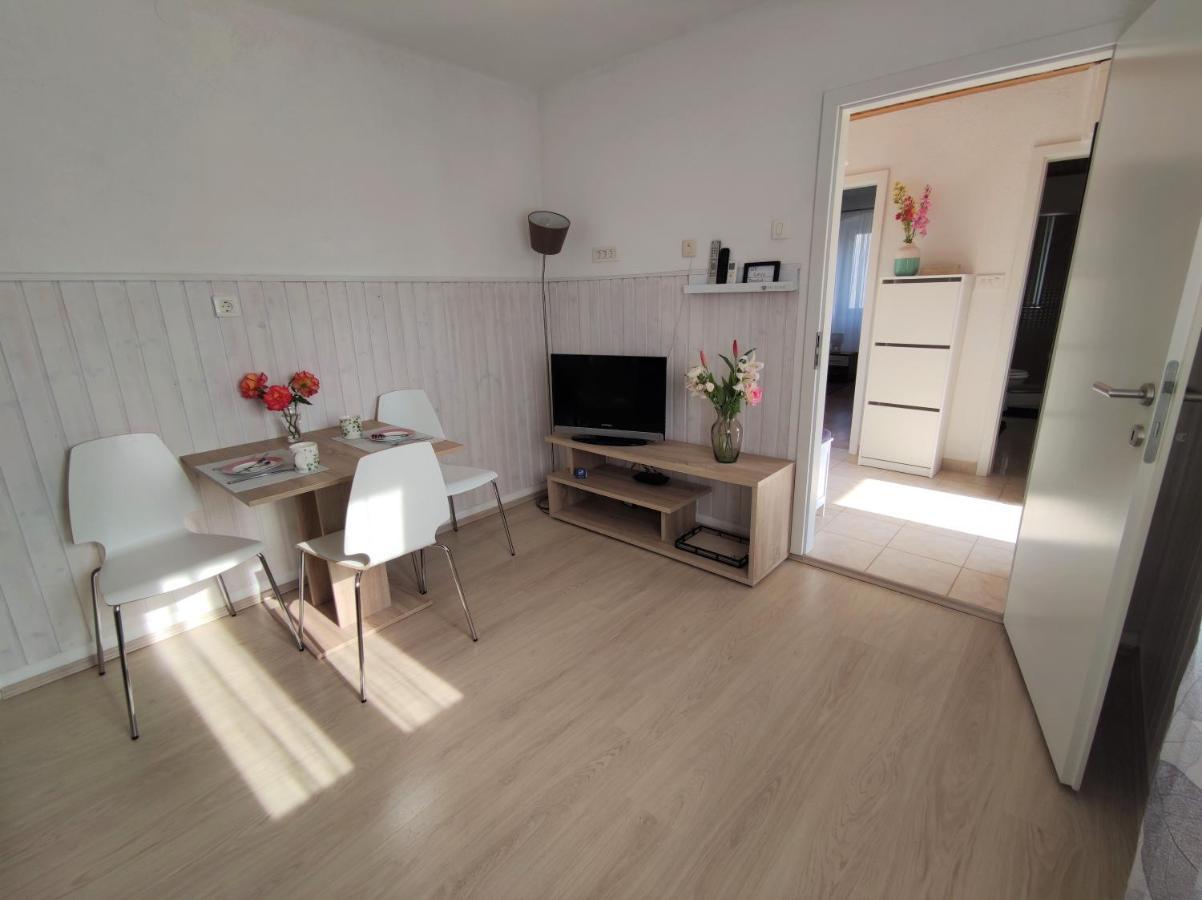 Apartman Josip Garica Exterior photo