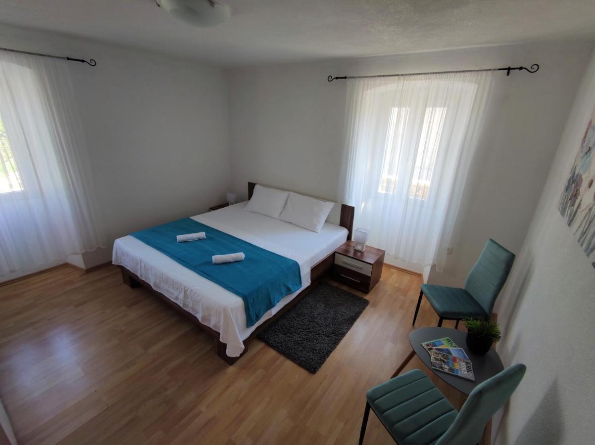 Apartman Josip Garica Exterior photo