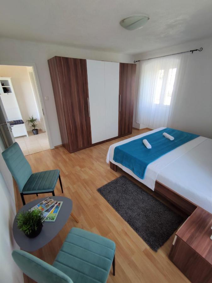 Apartman Josip Garica Exterior photo